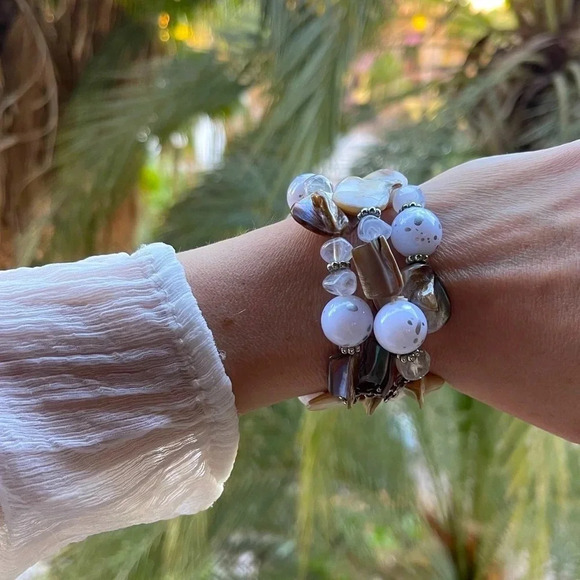 Bracelet - Picture 1 of 6